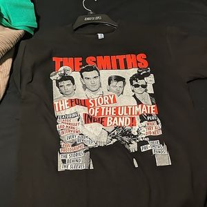 NWOT Smiths T-shirt Size Medium